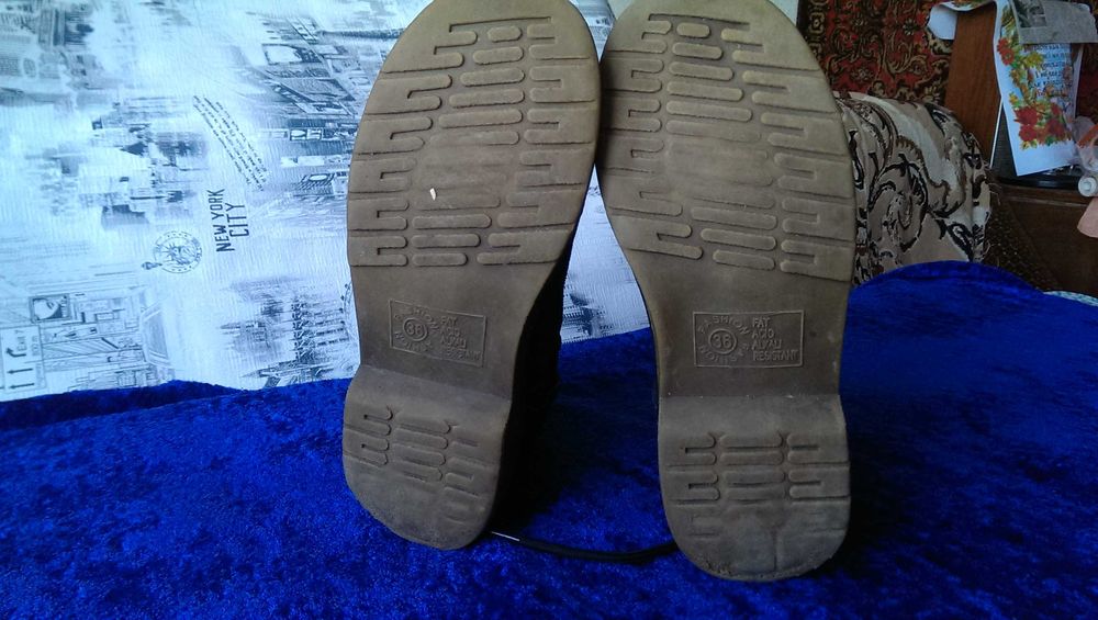 Замшевые ботиночки Fashion 36р в прекрасном состоянии