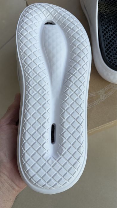 Шлепанцы тапочки asics 3d crocs adidas slide nike