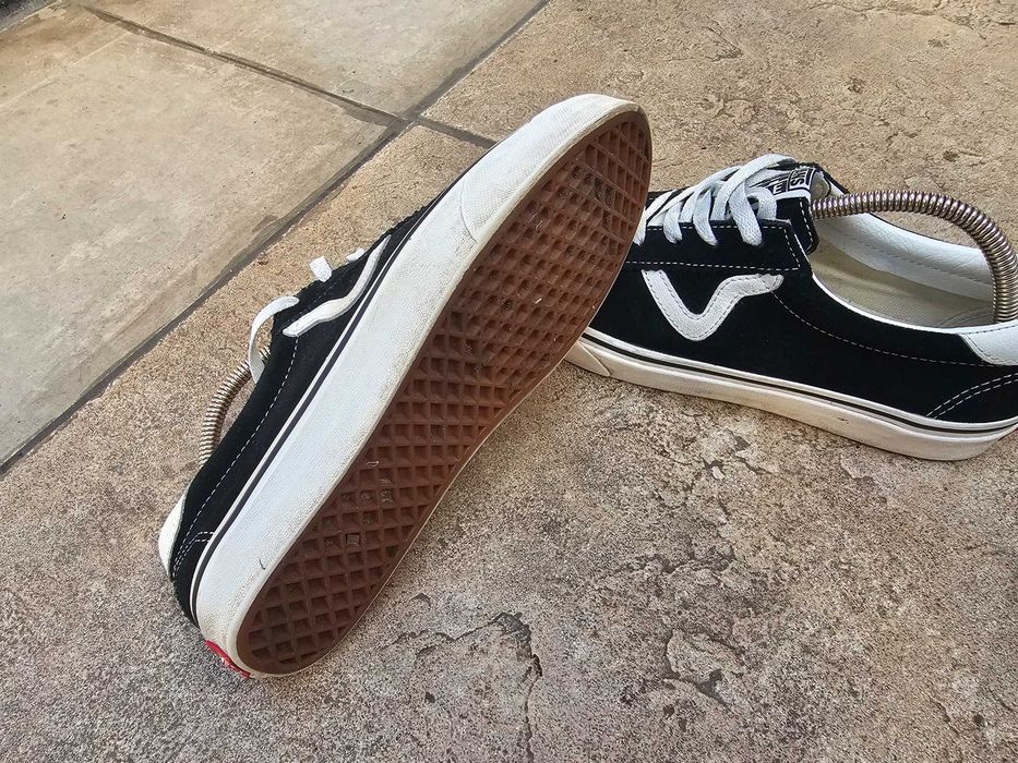 Buty męskie Vans 42(27cm) czarne zamszowe