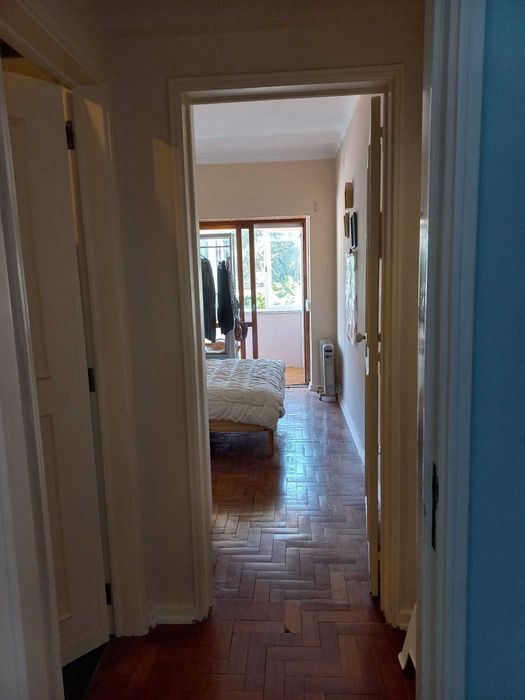 Vendo T2  perto da praia Estoril