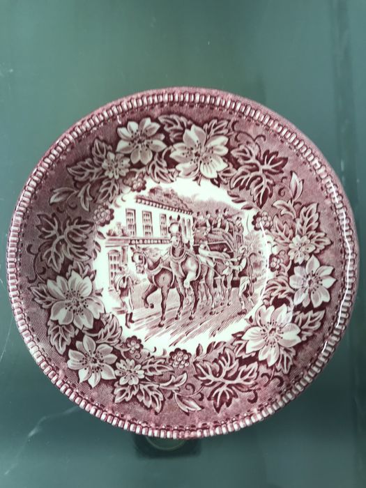 Taca Royal Tudor Ware447037831340380161