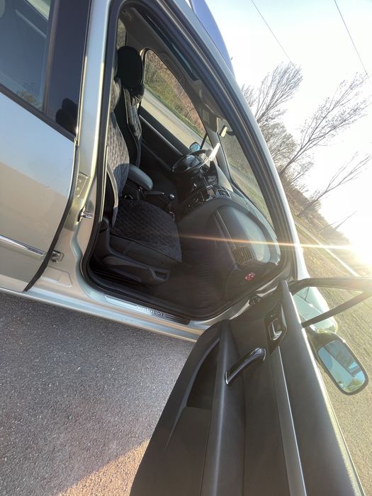 Peugeot 407 sw 2008р. 2.2 дизель