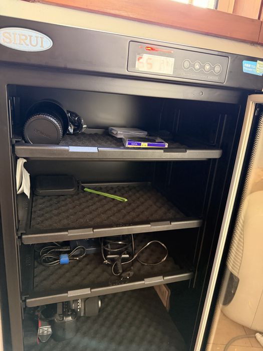 SIRUI Armário Controlador de  humidade