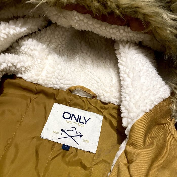 Парка демісезонна жіноча пісочна ONLY  розмір S