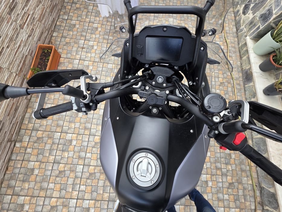 QJ SRT 700 on road