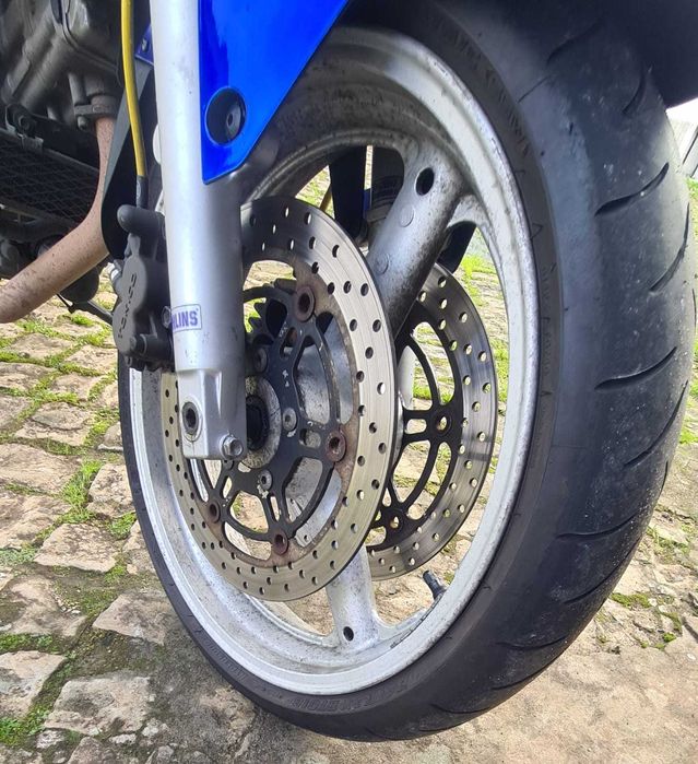 Suzuki SV650S 2005 (suspensão nova Ohlins)