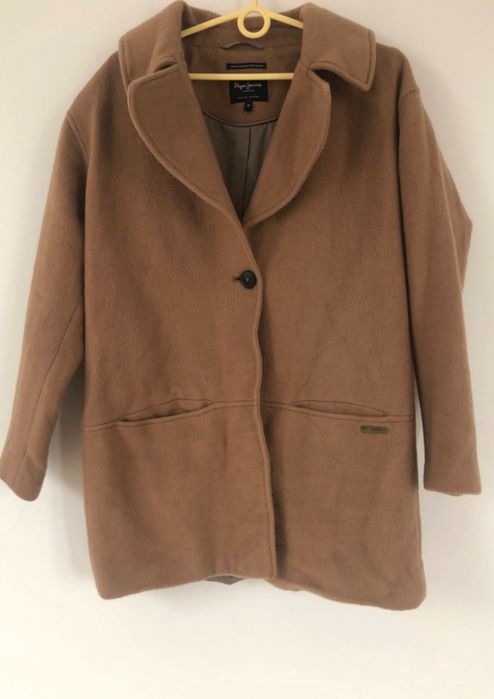 Wełniany płaszcz Pepe Jeans