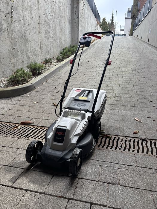 Kosiarka NAC 1200w 32cm