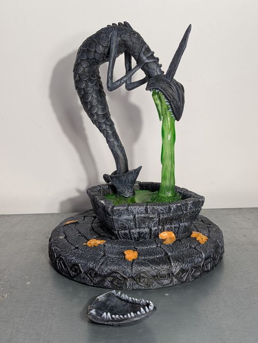 Miasteczko Haloween fontanna Tim Burton podświetlana ozdoba Disney