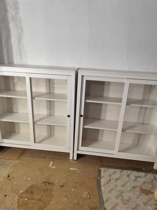 Witryna ikea hemnes