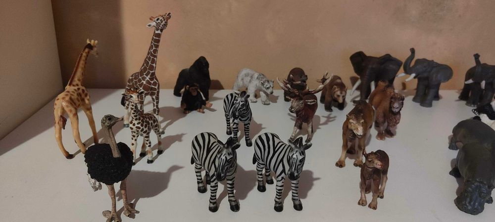 Figurine Ancienne Animal Biche – Marques Papo, Schleich, Bully, Etc. – PVC – Occasion