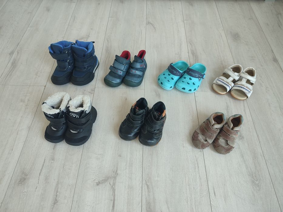 Набір дитячого взуття Clarks, Elefanten 21-22  розмір – кросівки черевики сапожки крокси дуже хороший стан Barefoot