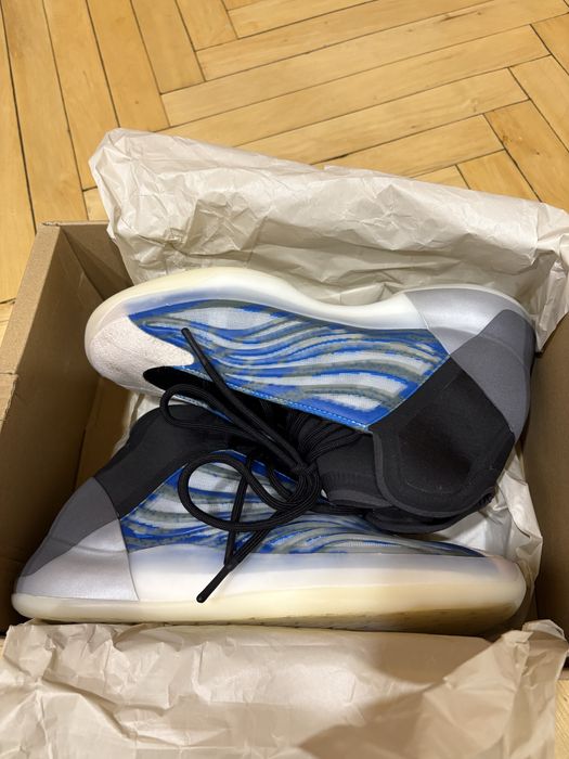 Кросівки Adidas Yeezy QNTM