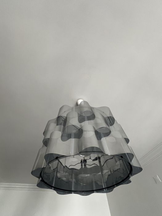 Candeeiro cinza IKEA