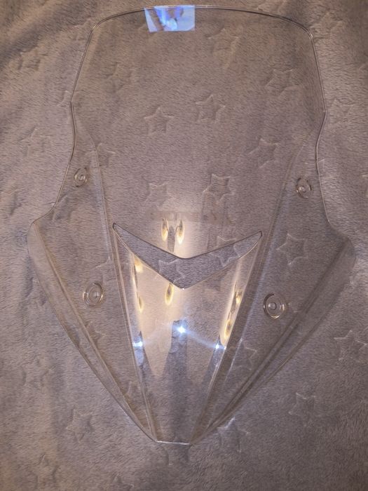 Продам оригінальне вітрове скло Honda