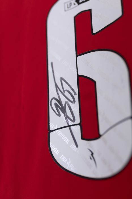 Camisola autografada benfica florentino