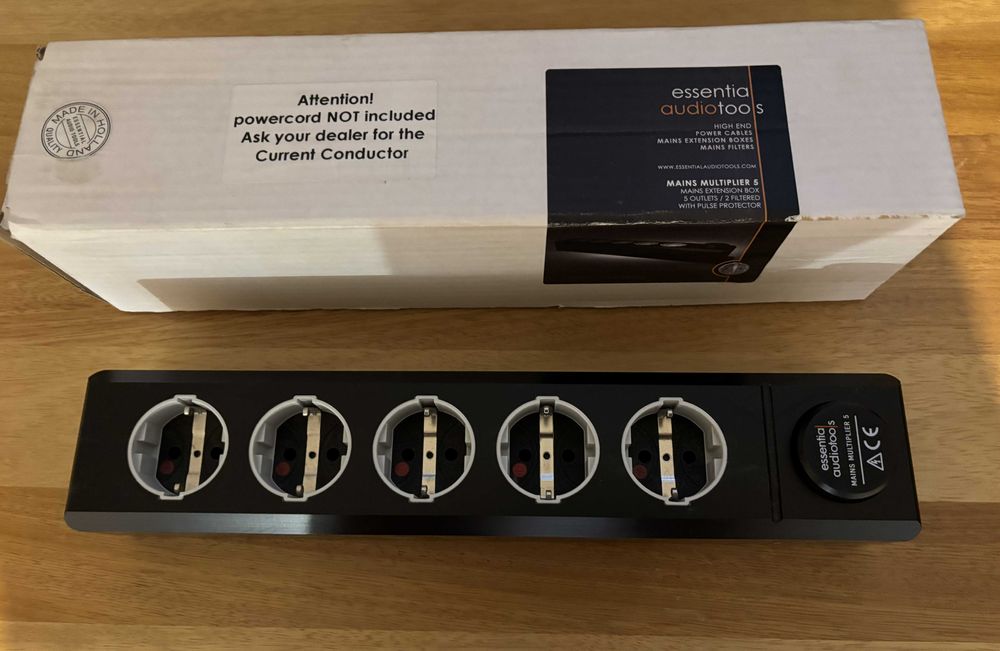 Listwa zasilająca Essential Audio Tools Multiplier 5