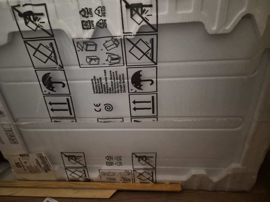 Máquina de lavar roupa ( 11 kg) Energia A. Consome menos energia  e poupa na  carteira . NOVA na caixa com garantia