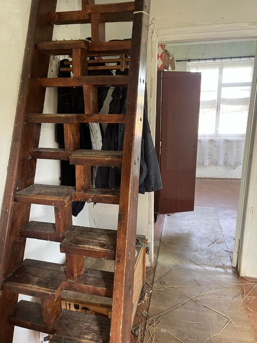 Продається двоповерховий дім у дачному кооперативі
