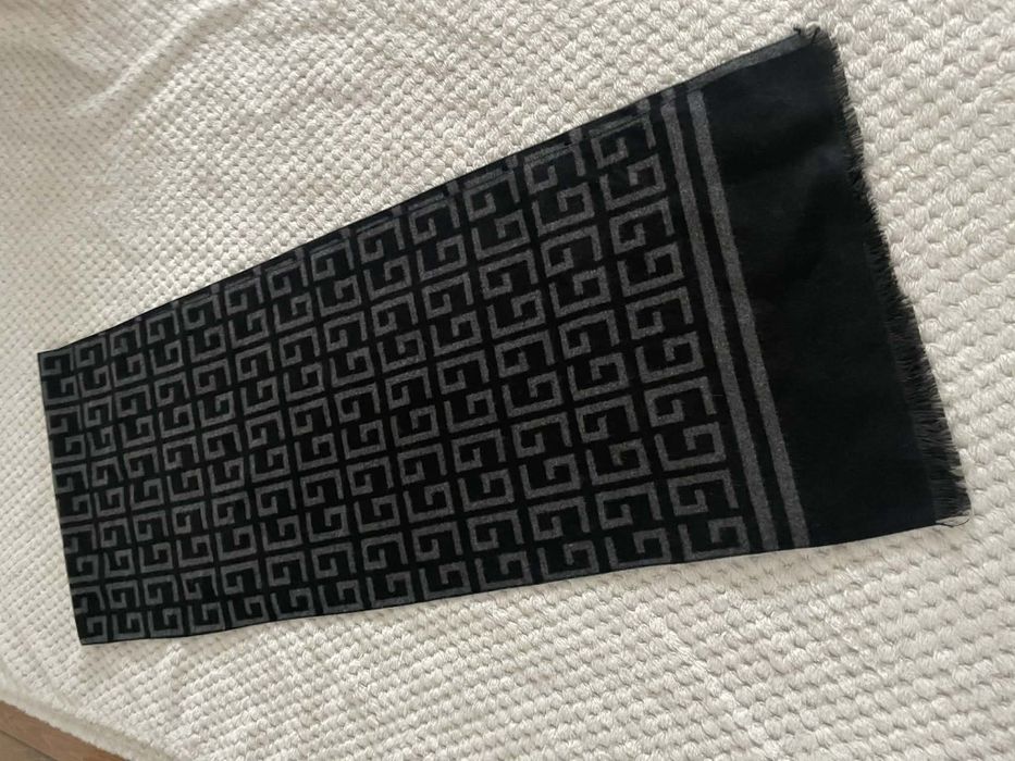 Stylowy szal 30% wełna