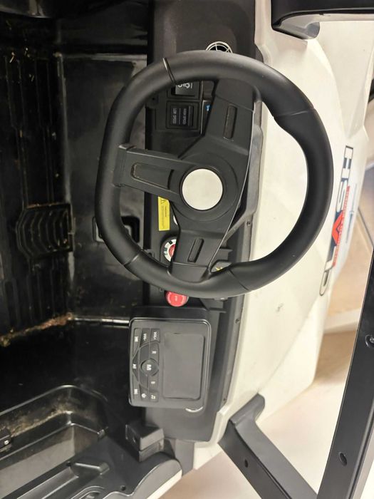 Auto elektryczne CLASH dla dzieci – duże, 2-osobowe, terenowe koła