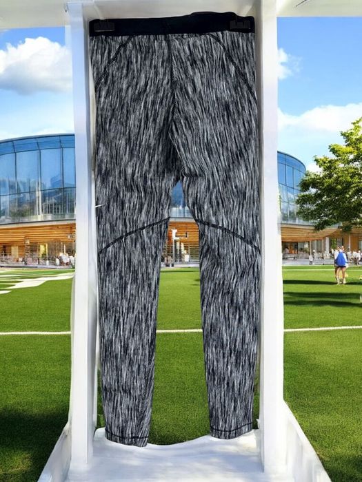 Nike Pro Hyperwarm roz. M damskie getry termoaktywne