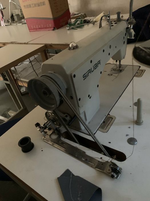 Прямострочная промышленная швейная машина SIRUBA L818F-H1