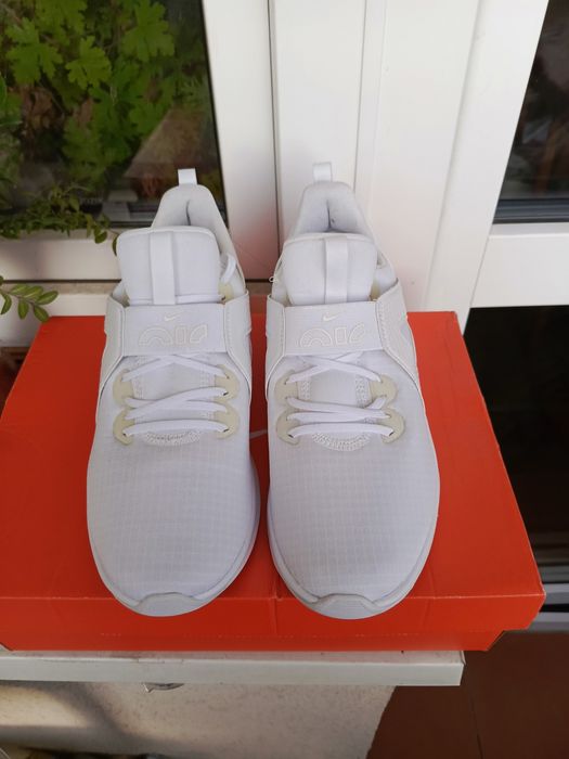 NOWE Adidasy Nike 40,5 Air Max Bella Tr 5