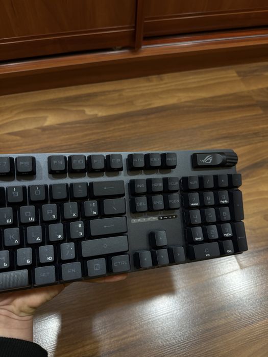 Клавіатура Asus Rog Strix Scope II