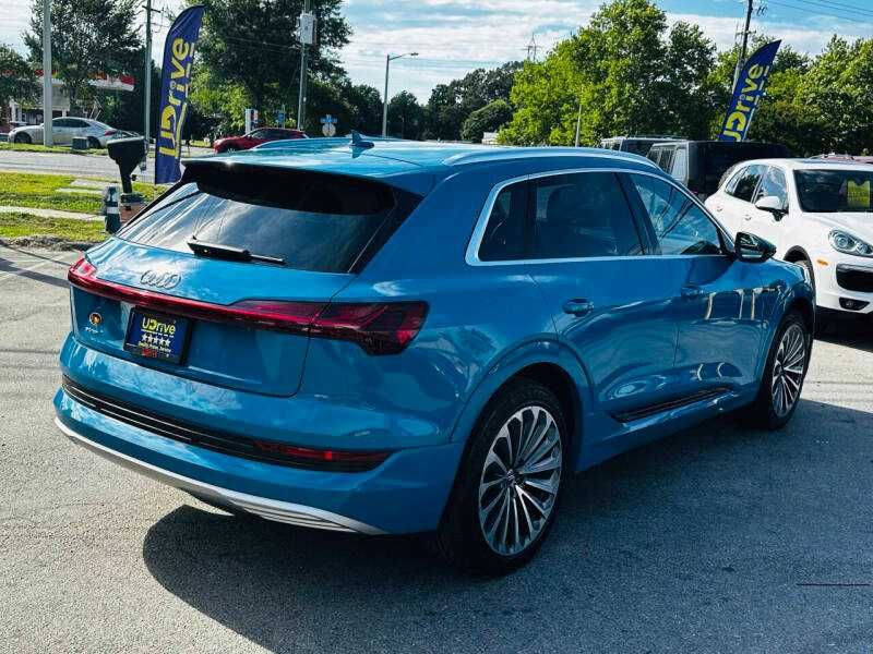 2019 Audi e-tron quattro Prestige