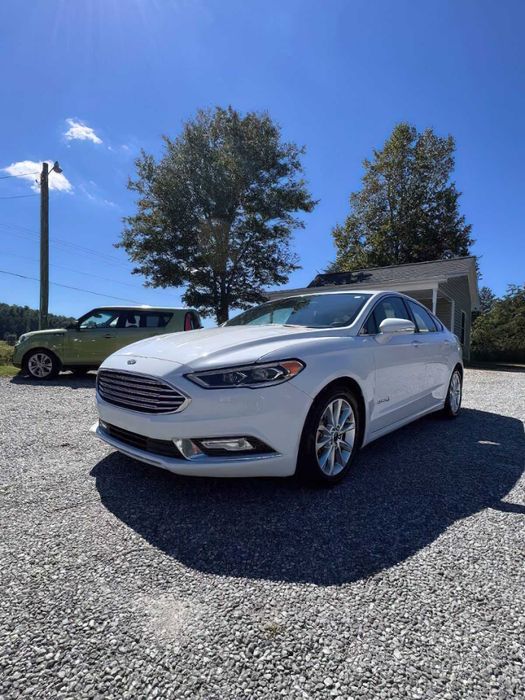 Ford Fusion      2017
