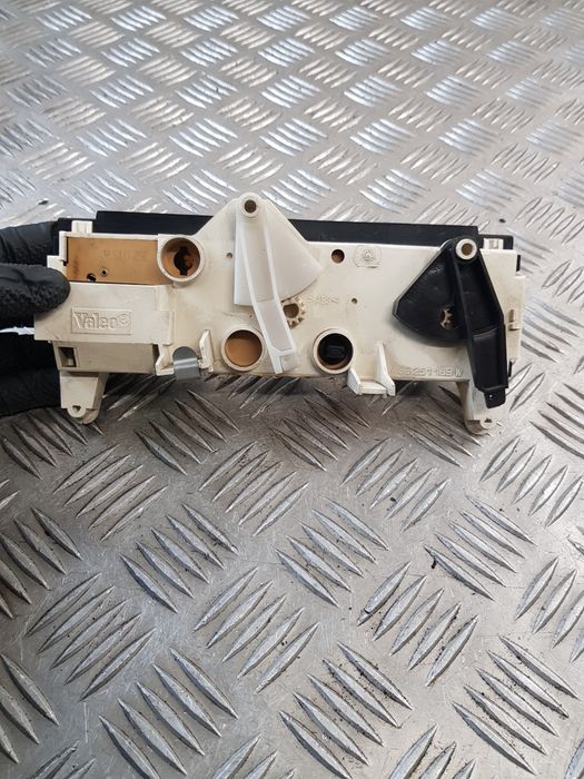 Panel Nawiewu 133761F Opel Movano A 01R-