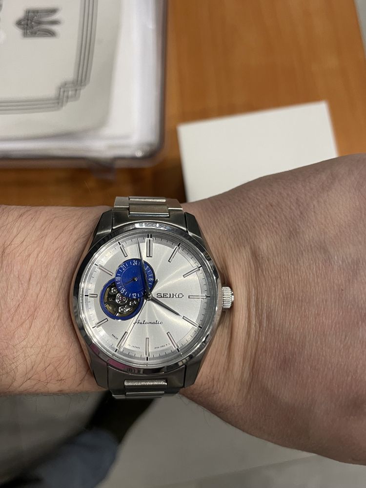 Seiko Presage open heart 10 900 . Olx