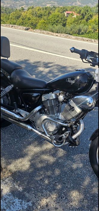 Vendo 250cc ou troco por xf 17 em boua condição  ..ou por conçertina