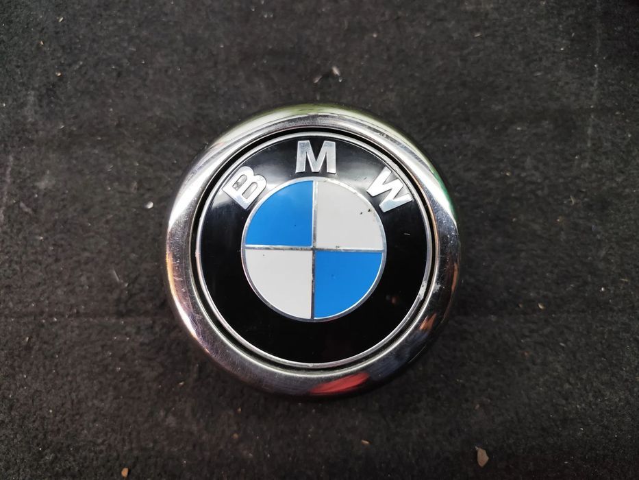 BMW 1 F20 SIMBOLO PUXADOR MALA - Z445