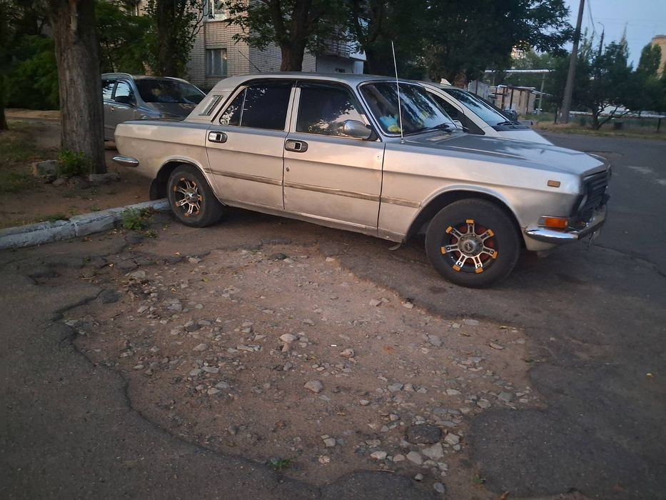 Волга 2410 газ/бензин