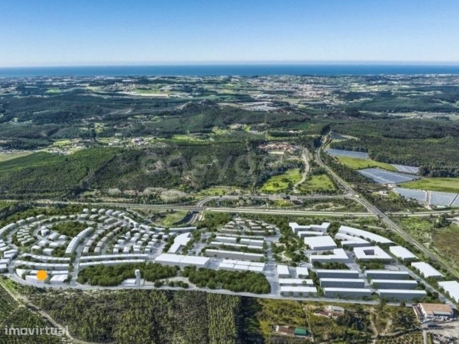 Lote 425 m2 para construção de moradia com 3 pisos, garagem e piscina