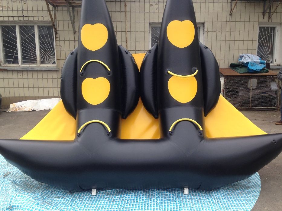 надувной водный аттракцион