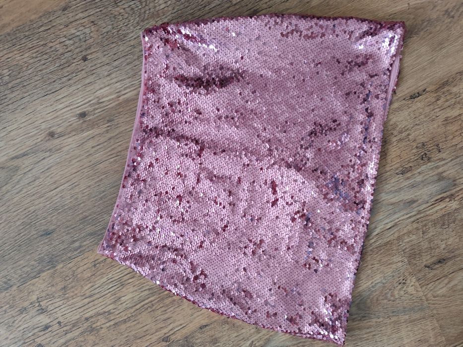 Spódniczka mini spodenki z cekinami hm s m