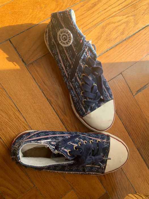 Кросівки, кеди, спортивне взуття, спорт, макасіни