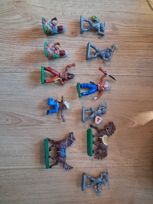 Indianie kowboje rycerze figurki PRL