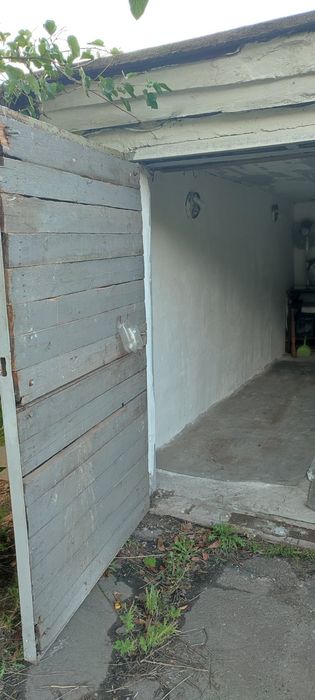 Продам гараж в кооперативі "Озерному"