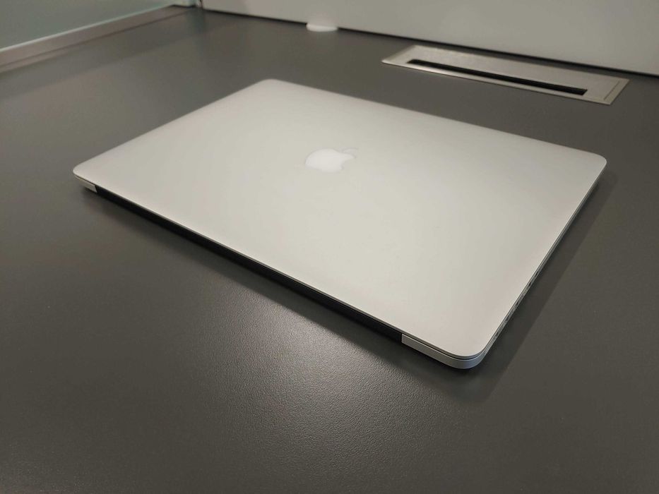  Macbook Pro 2015 15” i7 16GB Retina 256GB SSD