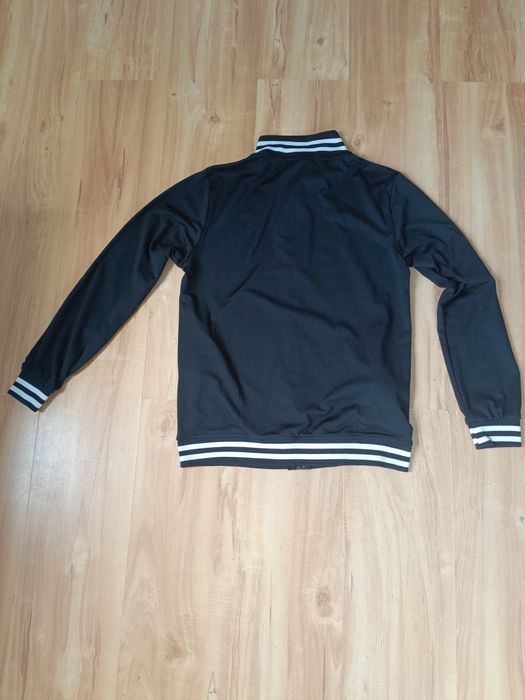Rozpinana Bluza Sportowa Czarna ze Ściągaczami