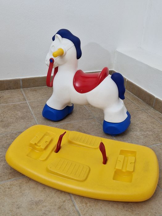 Cavalo chicco baloiço e rodas