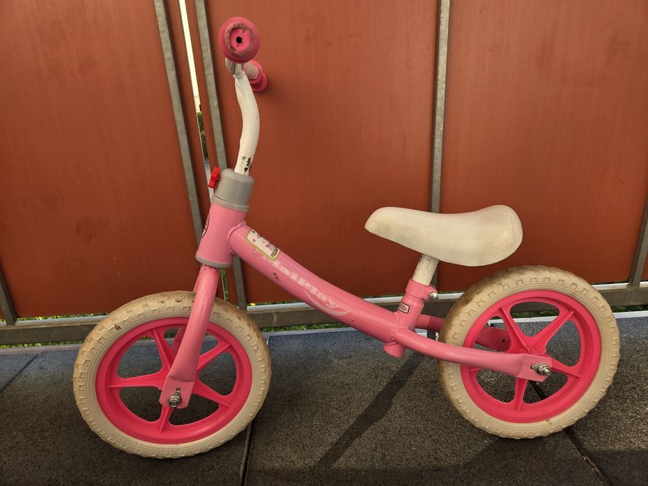 Rowerek biegowy dla dziewczynki