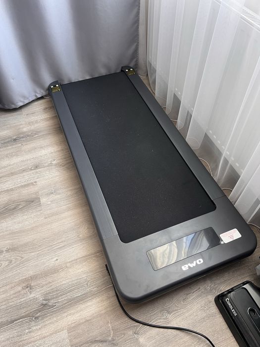 Бігова доріжка OMA Fitness 1010EB Ultra Slim