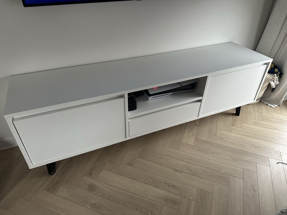 Biała komoda górna półka szafka RTV fenris 170cm