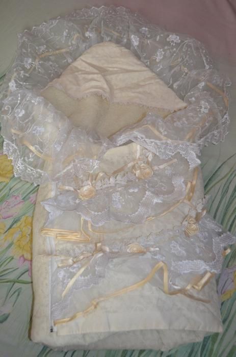 Наряднейший конверт на выписку на овчине. Новый.