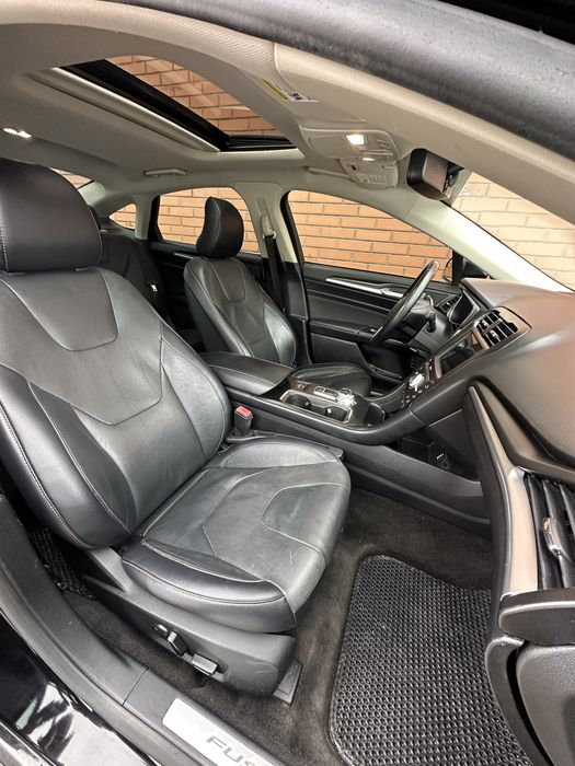 Ford Fusion Hybrid Titanium 2018